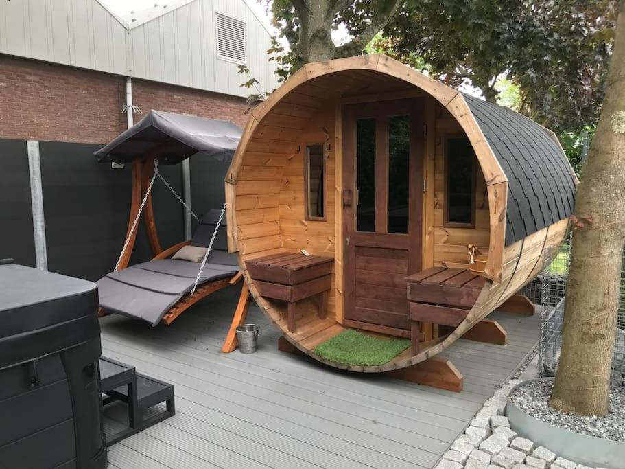 Voormalig Politiebureau Gebruik Welnesstuin Tegen Betaling Bed and Breakfast Ouddorp Εξωτερικό φωτογραφία