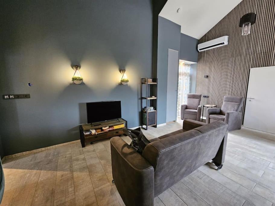 Voormalig Politiebureau Gebruik Welnesstuin Tegen Betaling Bed and Breakfast Ouddorp Εξωτερικό φωτογραφία