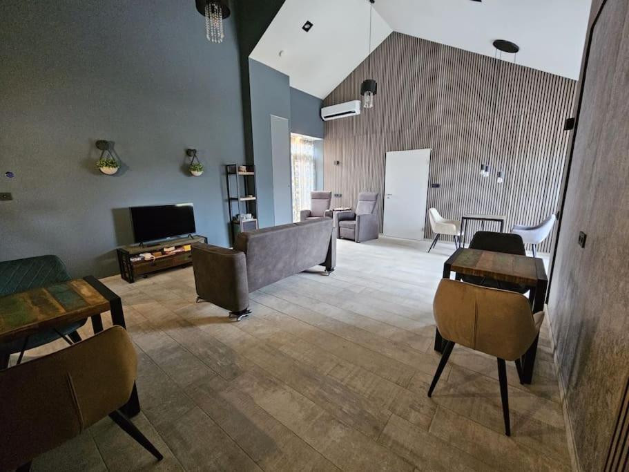 Voormalig Politiebureau Gebruik Welnesstuin Tegen Betaling Bed and Breakfast Ouddorp Εξωτερικό φωτογραφία